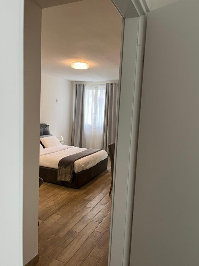 Hotel Ivy Park Medolla Esterno foto