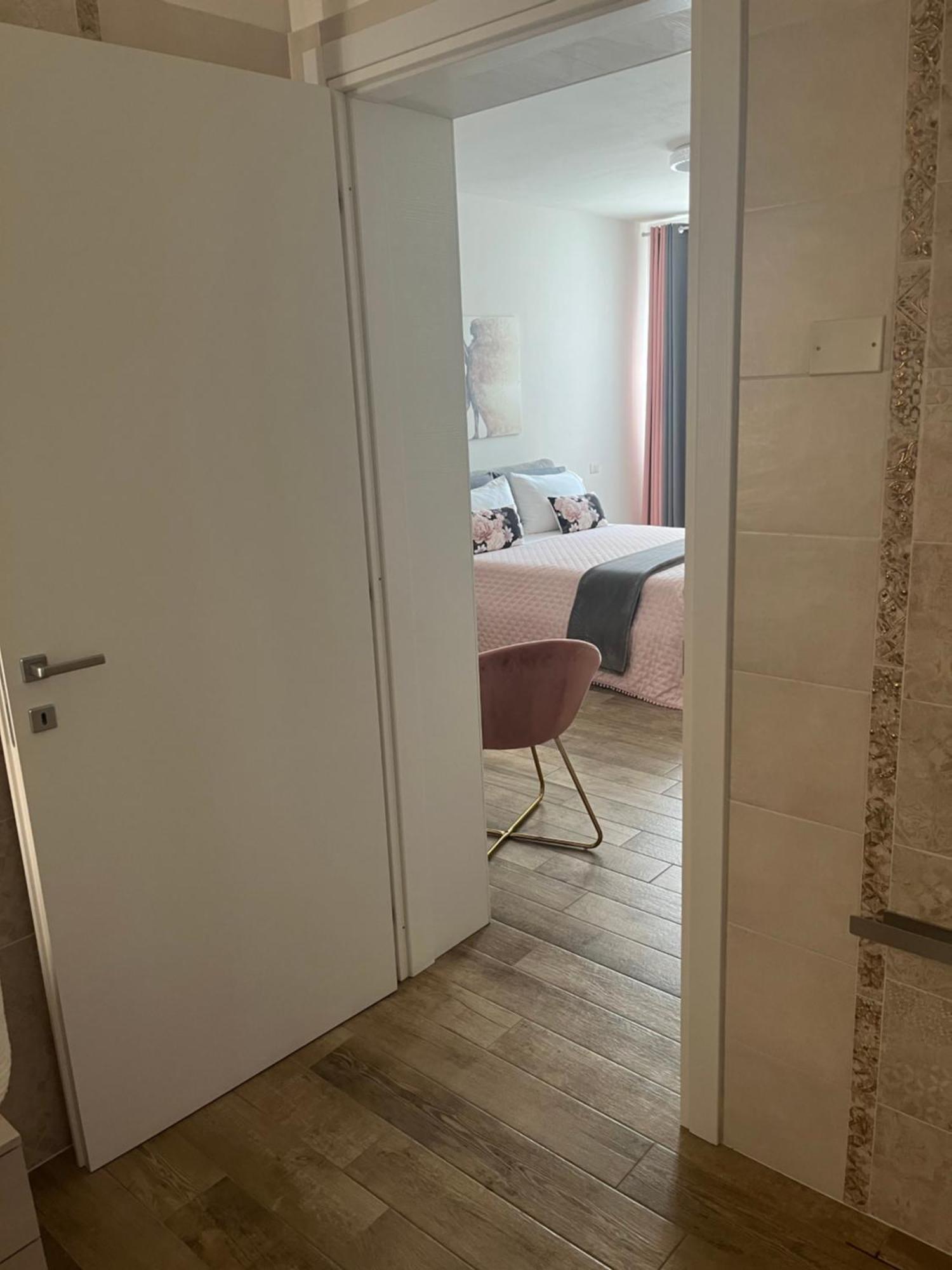 Hotel Ivy Park Medolla Esterno foto