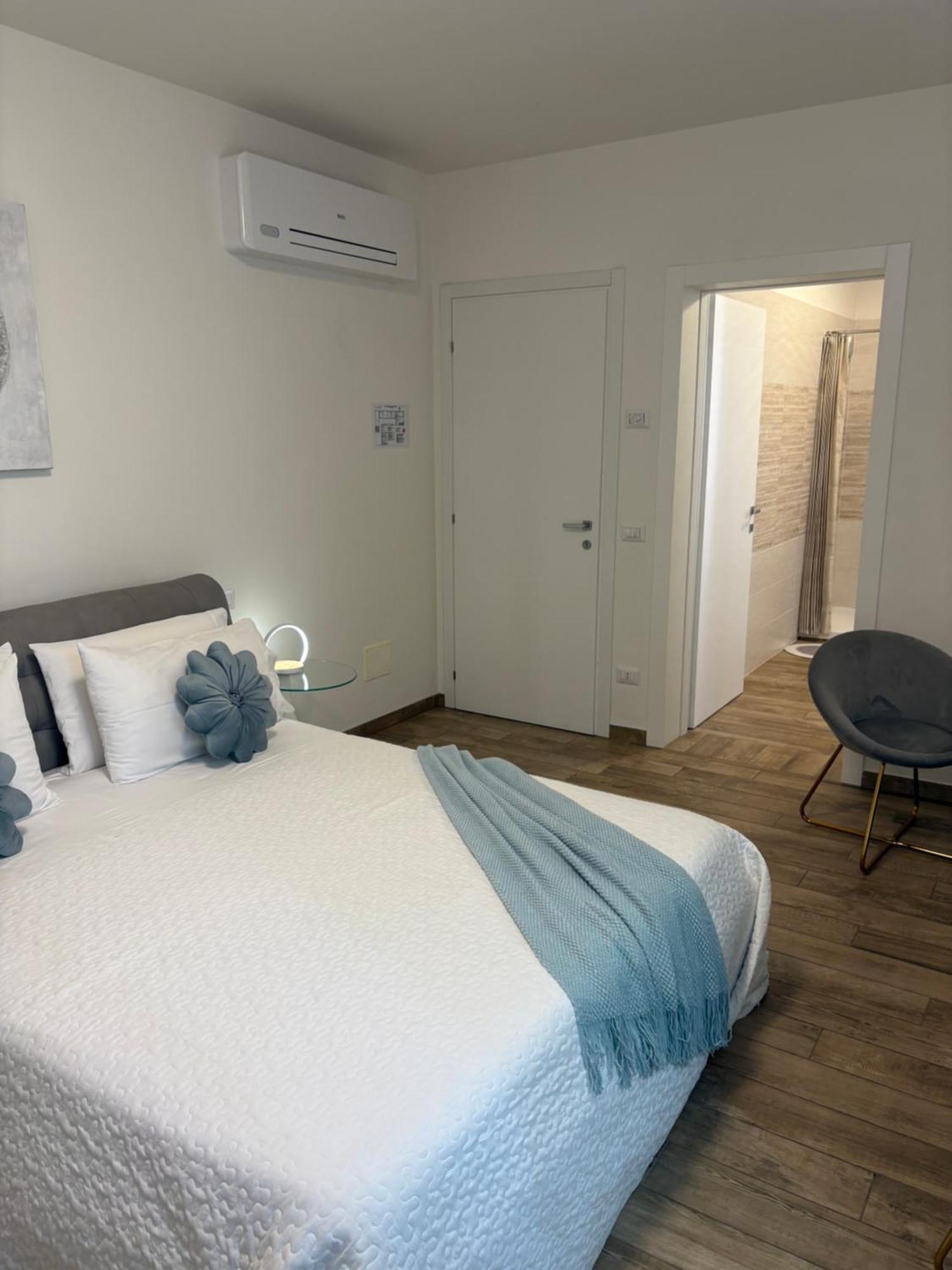 Hotel Ivy Park Medolla Esterno foto