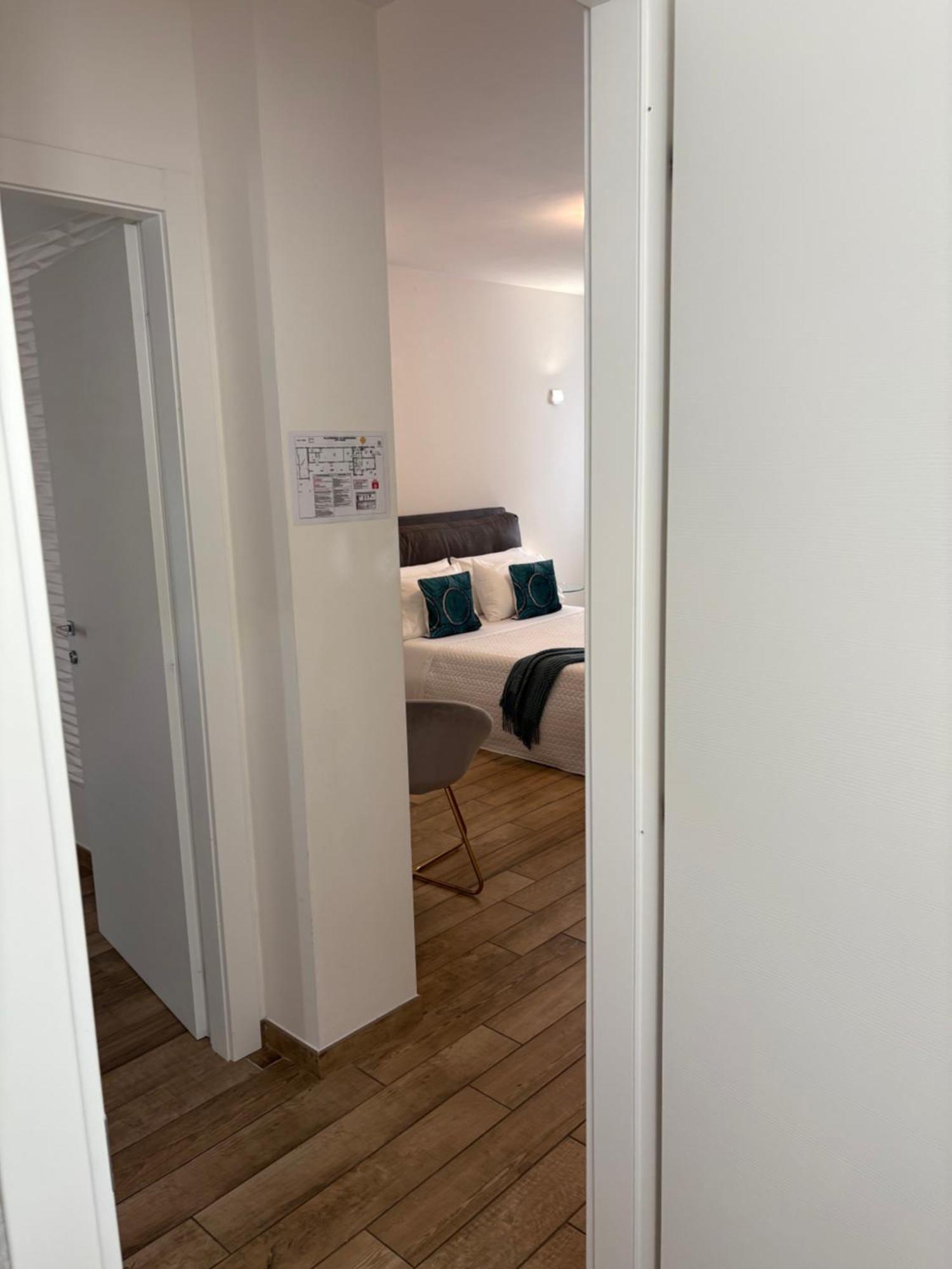 Hotel Ivy Park Medolla Esterno foto